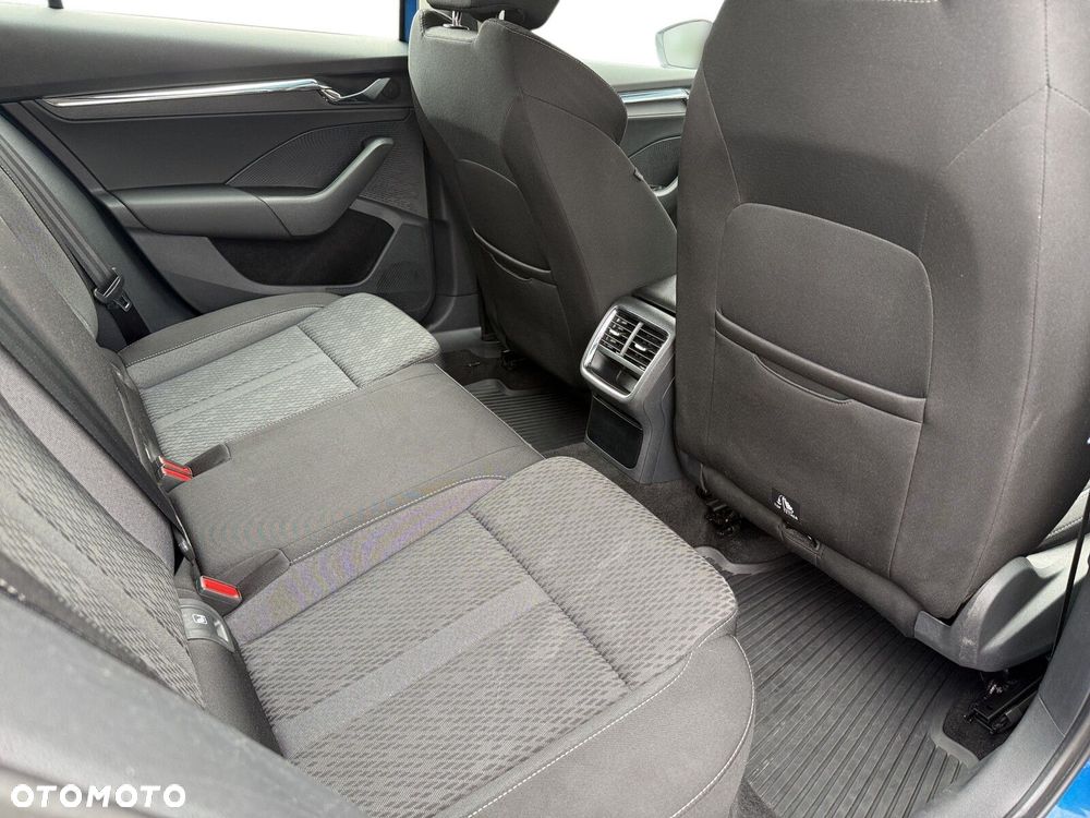 Skoda Octavia 2.0 TDI Style DSG - 37
