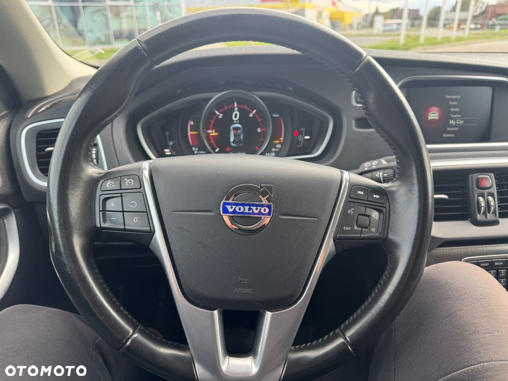 Volvo V40 D2 Momentum - 18