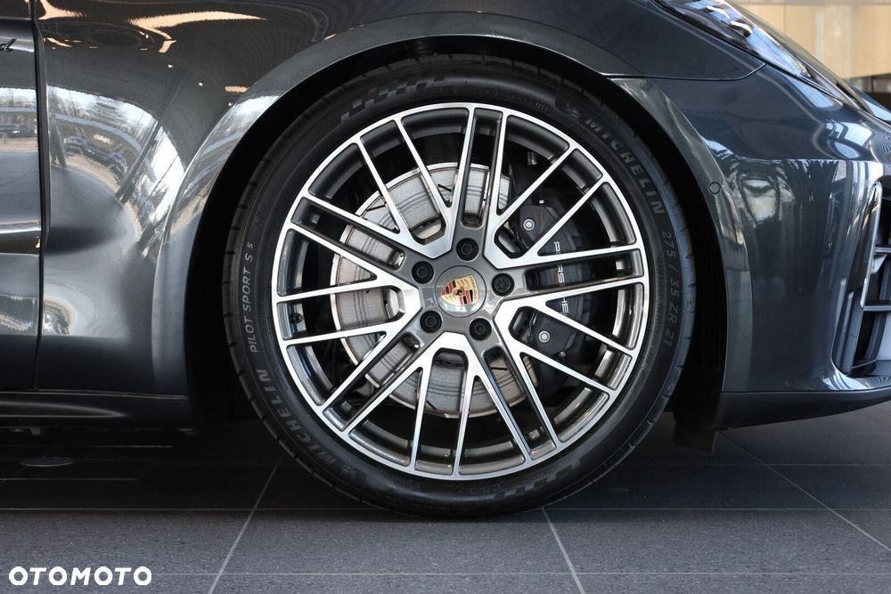 Porsche Panamera - 23