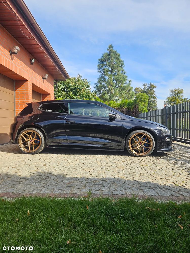 Volkswagen Scirocco 2.0 TSI R - 6