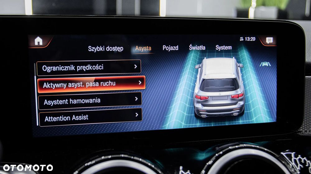 Mercedes-Benz GLB 200 7G-DCT - 32