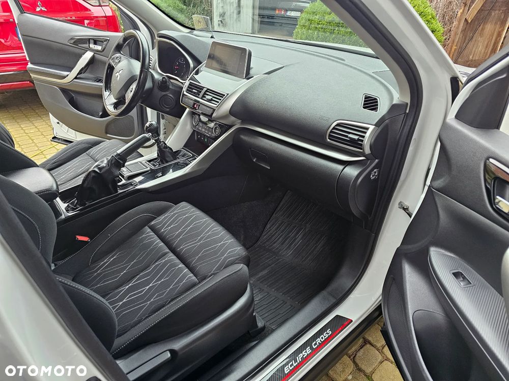 Mitsubishi Eclipse Cross 1.5 T Intense - 20