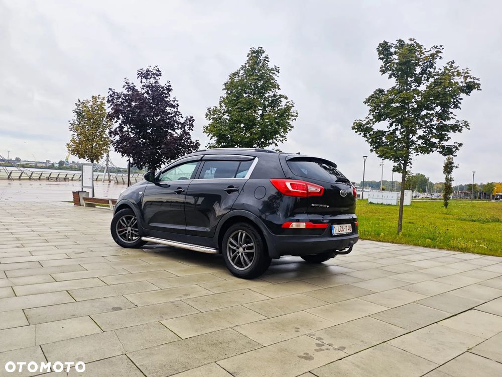 Kia Sportage 1.7 CRDI 2WD ISG Dream-Team Edition - 12
