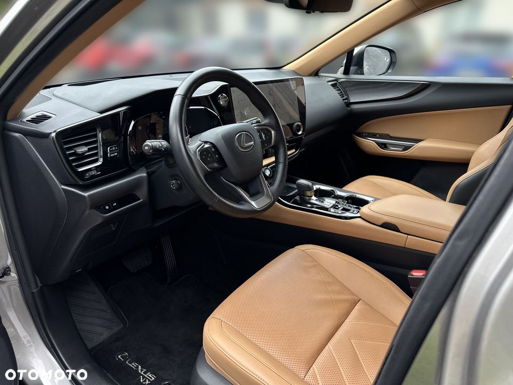 Lexus NX 450h+ Omotenashi AWD - 9