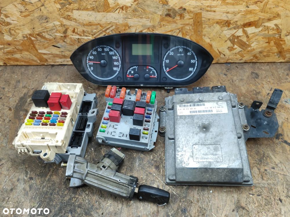 Zestaw startowy, komplet do odpalenia auta, komputer VISTEON 9663289080 / 9661256980 sterownik silnika 2.2 HDI Euro4 120KM do Fiat Ducato III Peugeot Boxer II Citroen Jumper II 06-2014r, w komplecie: sterownik silnika , stacyjka, kluczyk, moduł komfortu, immobilizer, licznik - 1