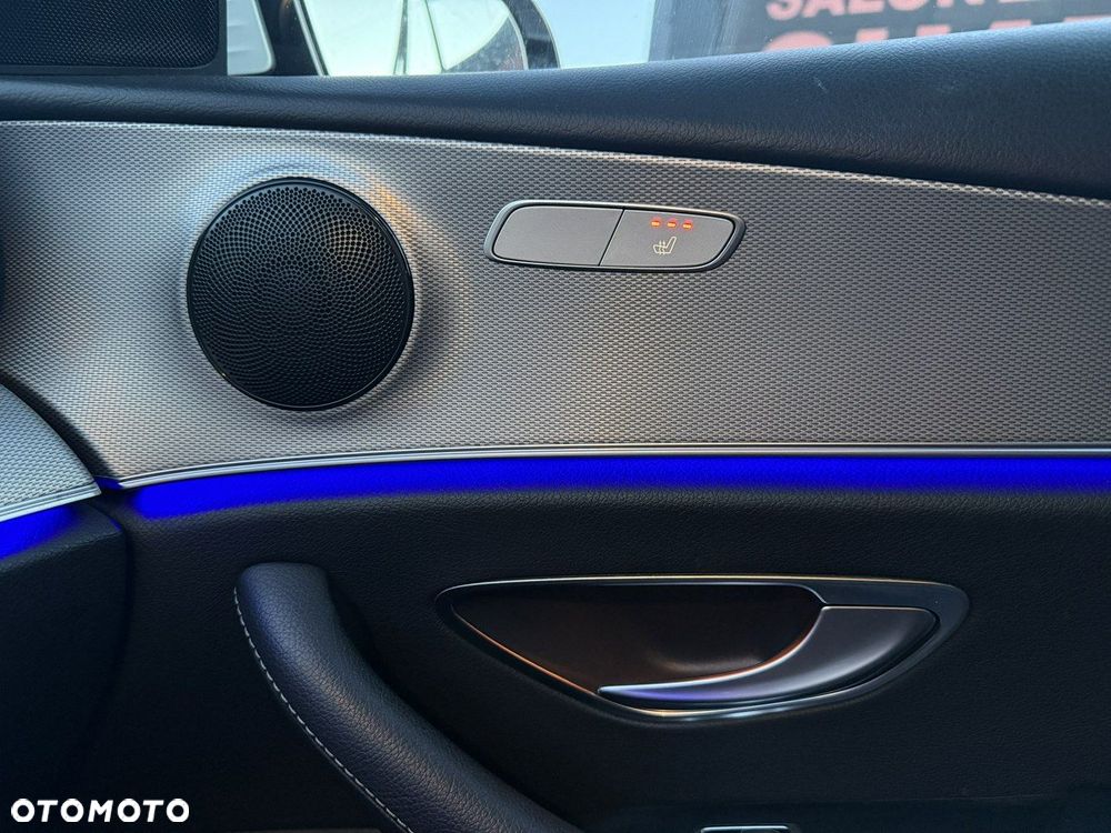 Mercedes-Benz Klasa E - 26