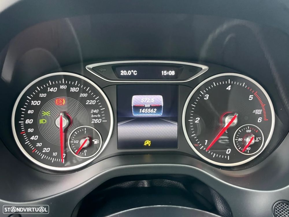 Mercedes-Benz A 180 d Urban - 16