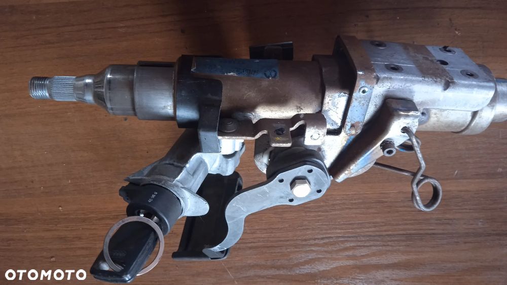 Kolumna kierownicza A4 B5 kombi 8d1419563 Stacyjka 4d0905851e - 4