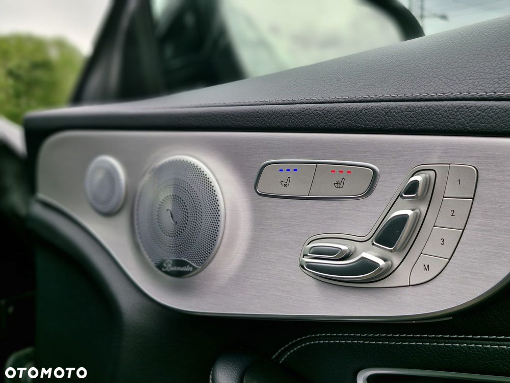 Mercedes-Benz Klasa C 200 4MATIC 9G-TRONIC - 23