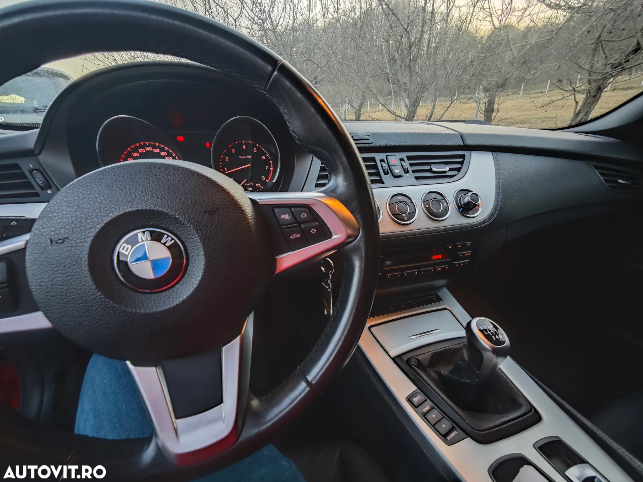 BMW Z4 sDrive23i - 8