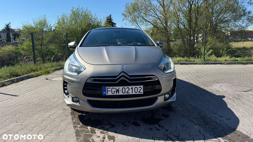 Citroën DS5 2.0 HDi Hybrid4 SoChic MCP - 2
