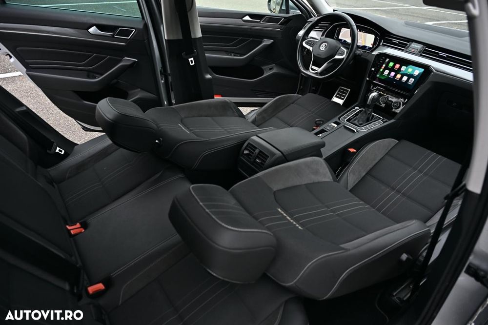 Volkswagen Passat - 14