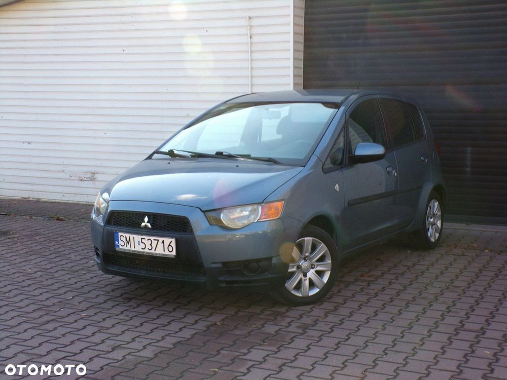 Mitsubishi Colt - 4