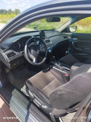 Honda Accord 2.4 LX - 9