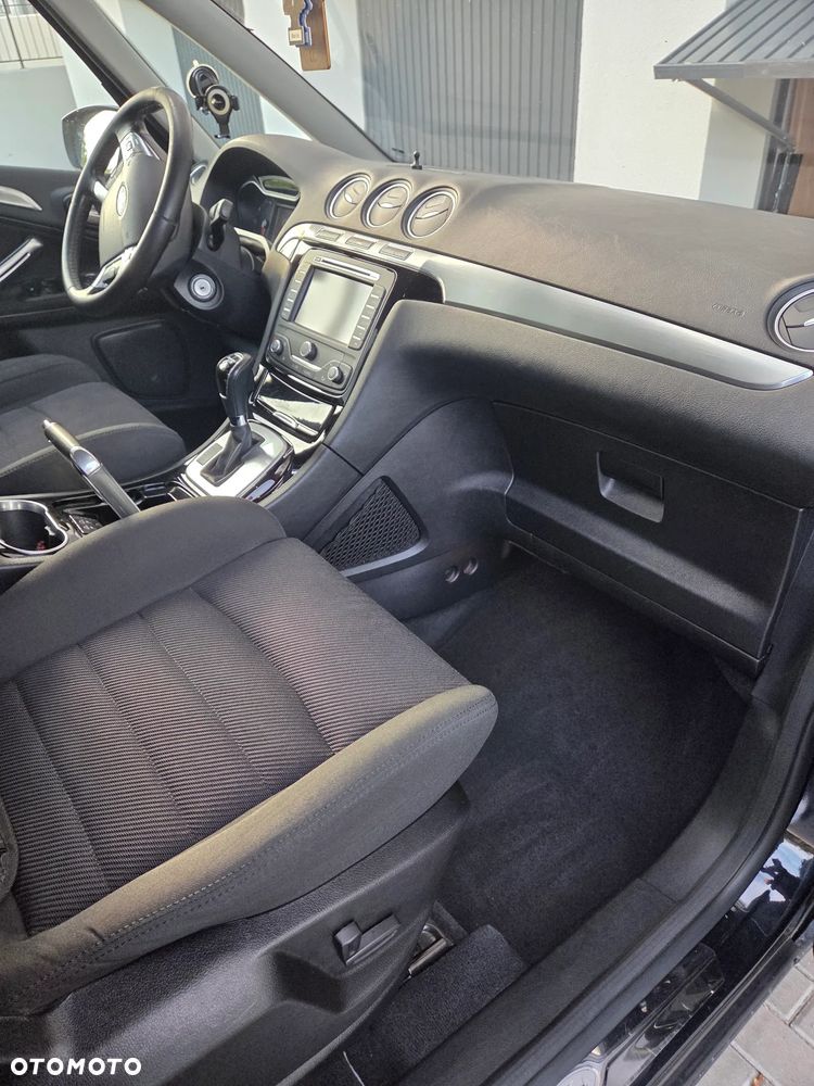 Ford S-Max - 27