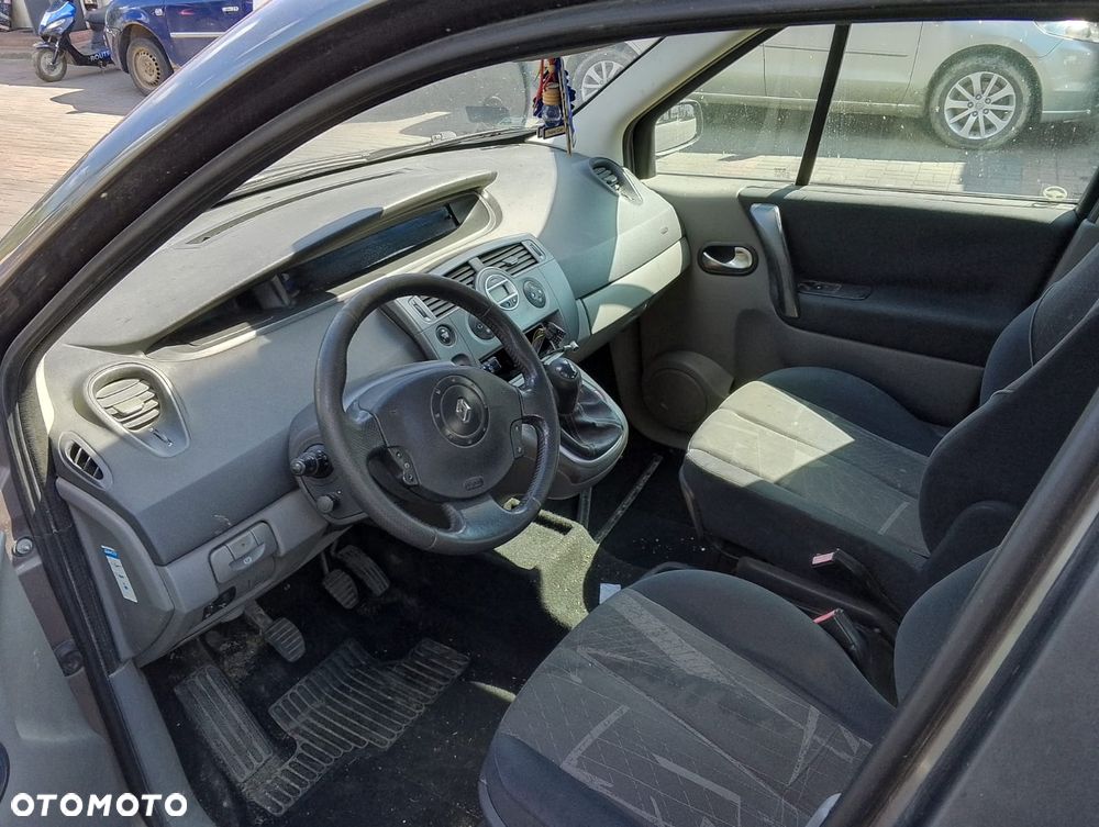 Renault Megane Scenic II (03-06r.) 1.5D 106KM. Silnik K9K 728 Skrzynia JR5 110 lakier NV603 (603).Cały na części. GWARANCJA !!! Przód Tył Zestaw Komplet Drzwi Klapa Zderzak Błotnik Maska Grill Atrapa Szyba Pas Lampa Lusterko Boczki Fotel Kanapa Kokpit Deska Rozdzielcza Przełącznik Włącznik Sterownik Przewody Wiązka Instalacja Moduł Komputer Czujnik Listwa Pompa Alternator Wtryski Głowica Rozrusznik Kompresor Sprzęgło Dwumas Silnik Skrzynia ABS Klimatyzacji Paliwa Wspomagania Kolektor Turbina Przepustnica Zawór Chłodnica Koło Hak Belka Sanki Zawieszenie Mcpherson Półoś Amortyzator Wydech Tłumik Zacisk Most - 8