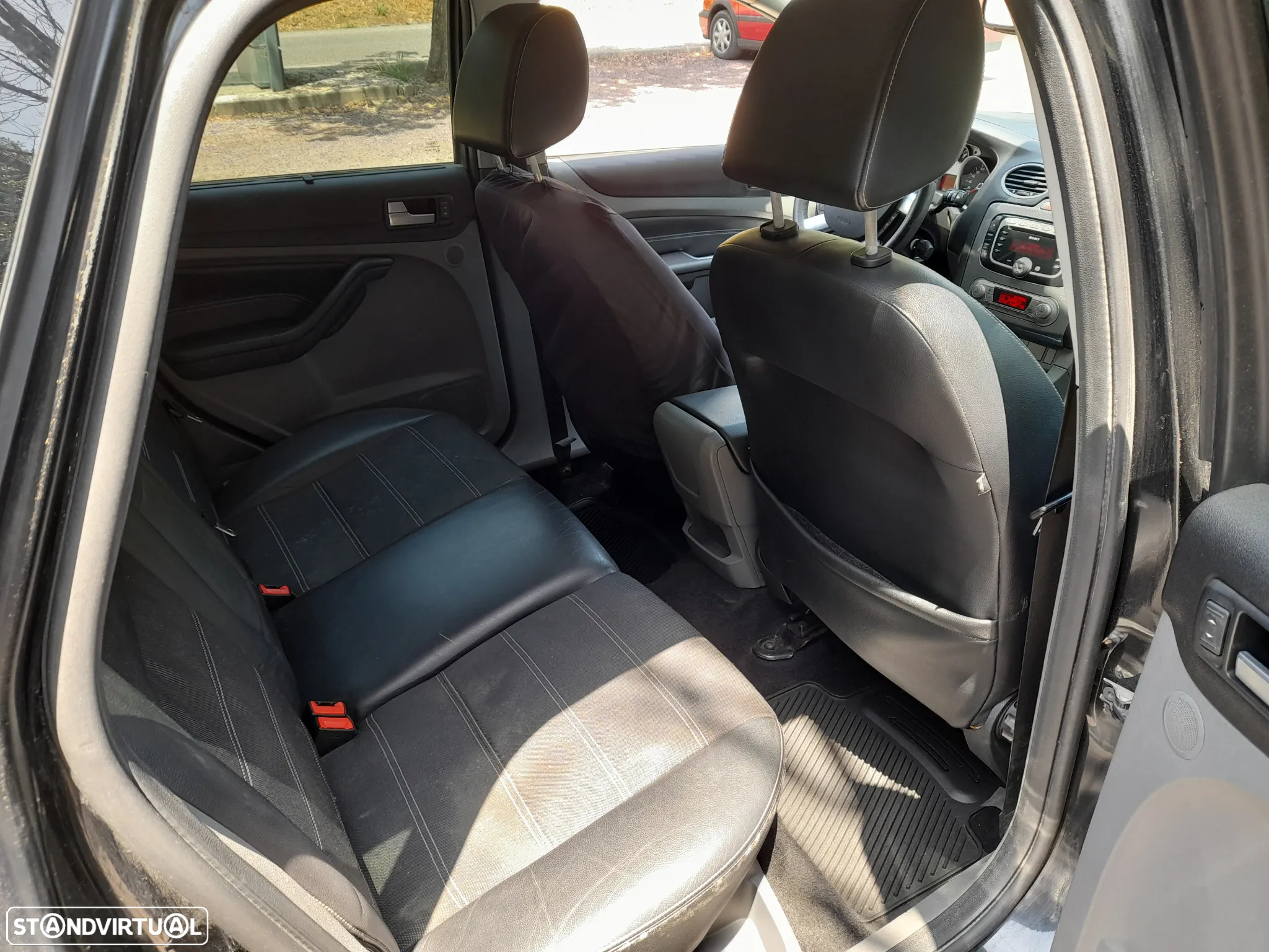 Ford Focus SW 1.6 TDCi Titanium - 18