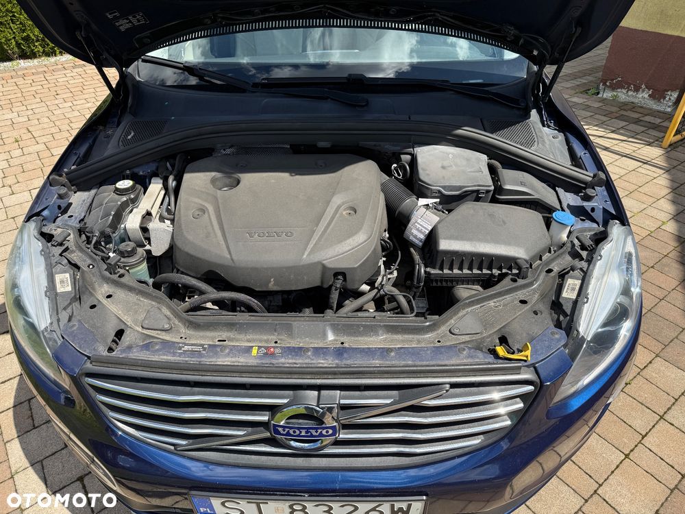 Volvo XC 60 D4 Drive-E Ocean Race - 10