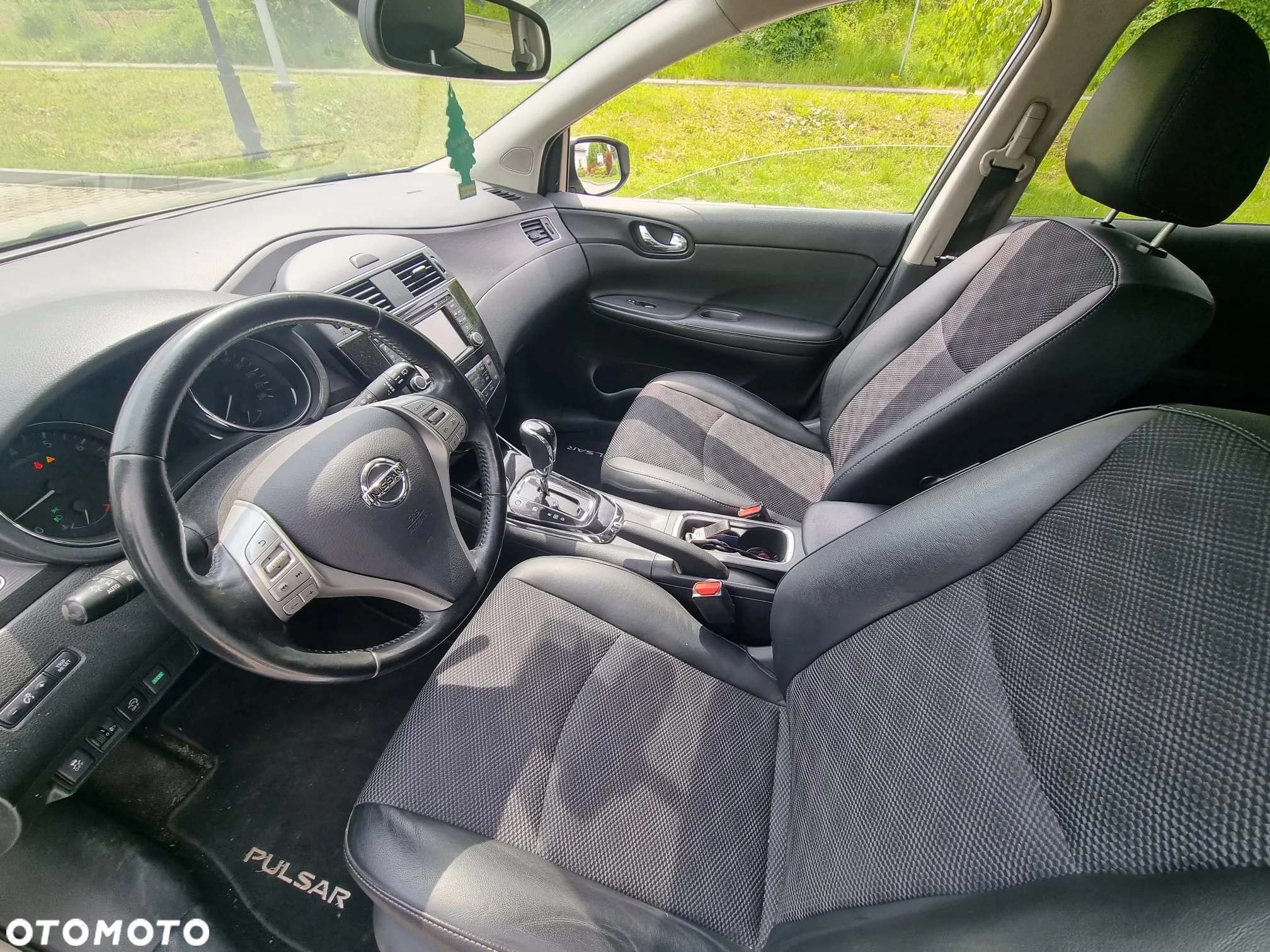 Nissan Pulsar 1.2 DIG-T Tekna Xtronic EU6 - 11