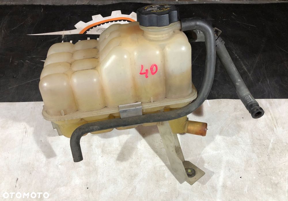 zbiorniczek wyrównawczy hummer h2 03-09