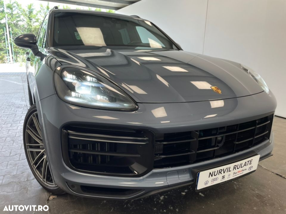 Porsche Cayenne Turbo - 7