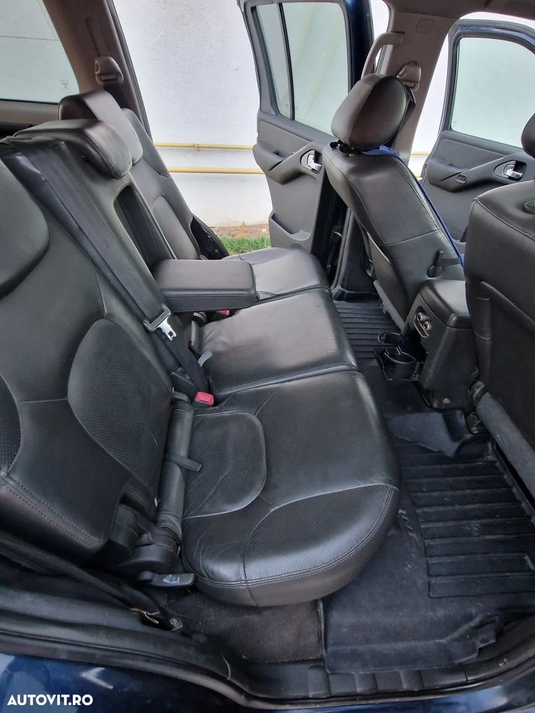 Nissan Pathfinder 2.5 dCi Aut. Premium - 17