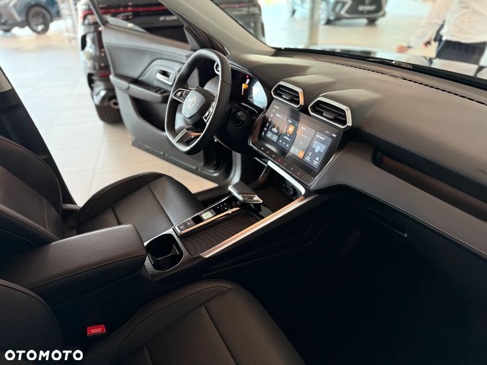 MG ZS Hybrid+ - 9