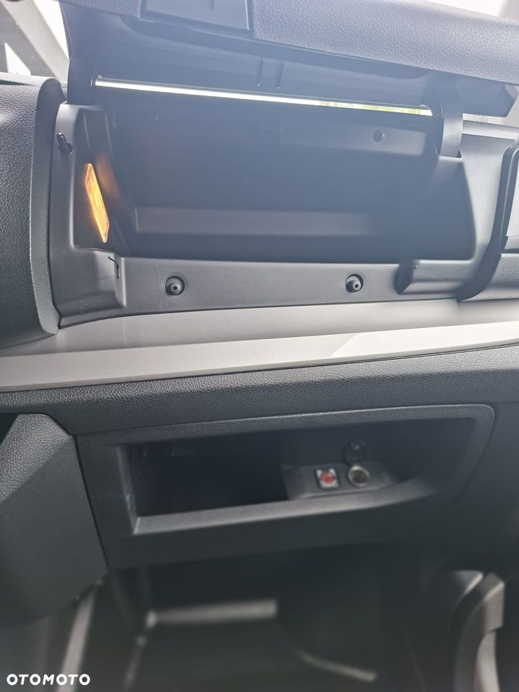 Opel Vivaro - 13