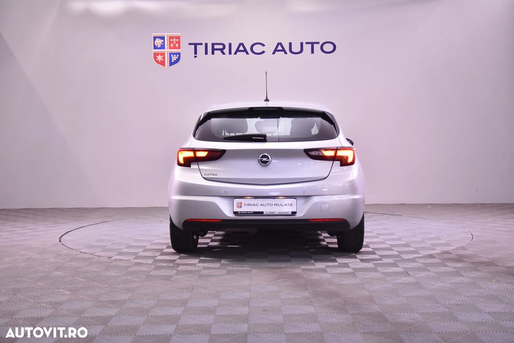 Opel Astra - 4