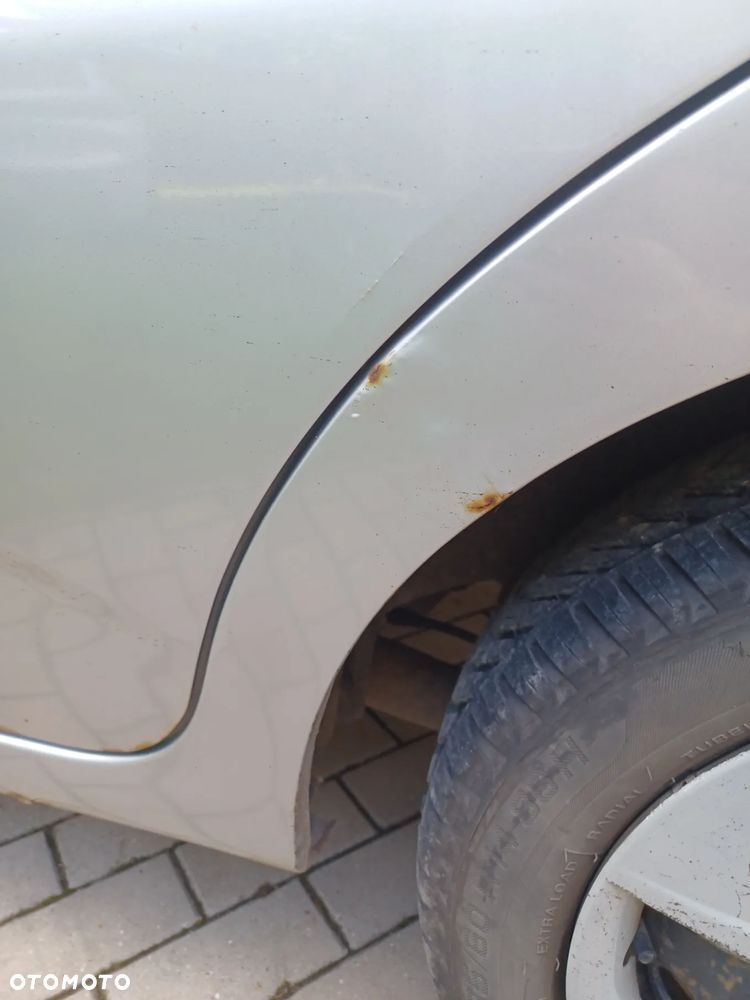 Chevrolet Aveo 1.2 16V Base - 12