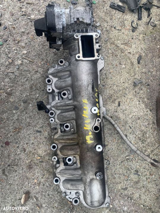 Vand galerie admisie cu clapete Opel Zafira B 1.9 CDTI, cod 26570307 - 1