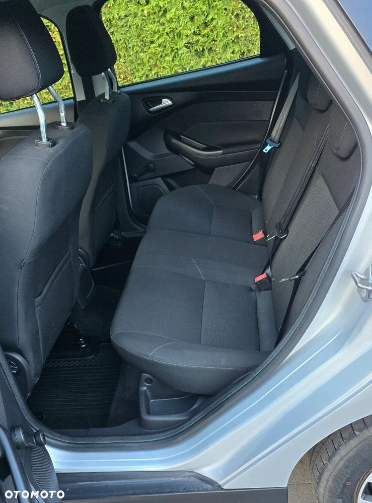 Ford Focus 1.6 Ti-VCT Sport - 8