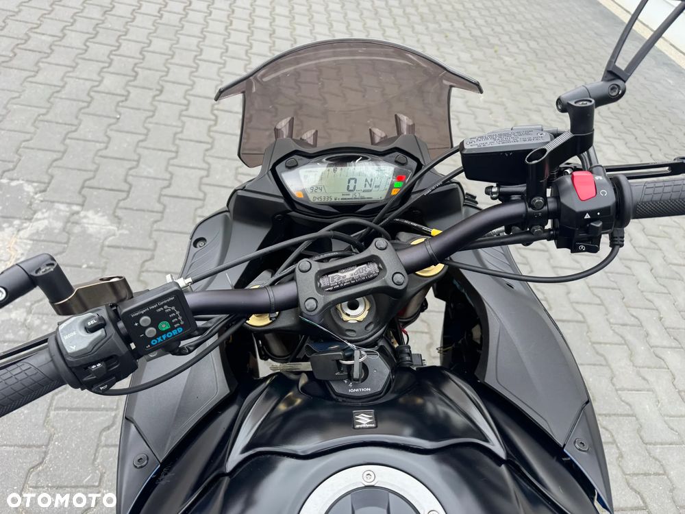 Suzuki GSX 1000 - 21