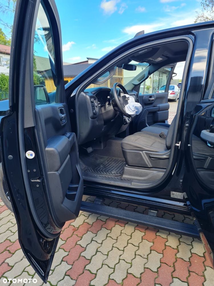 Chevrolet Silverado - 9