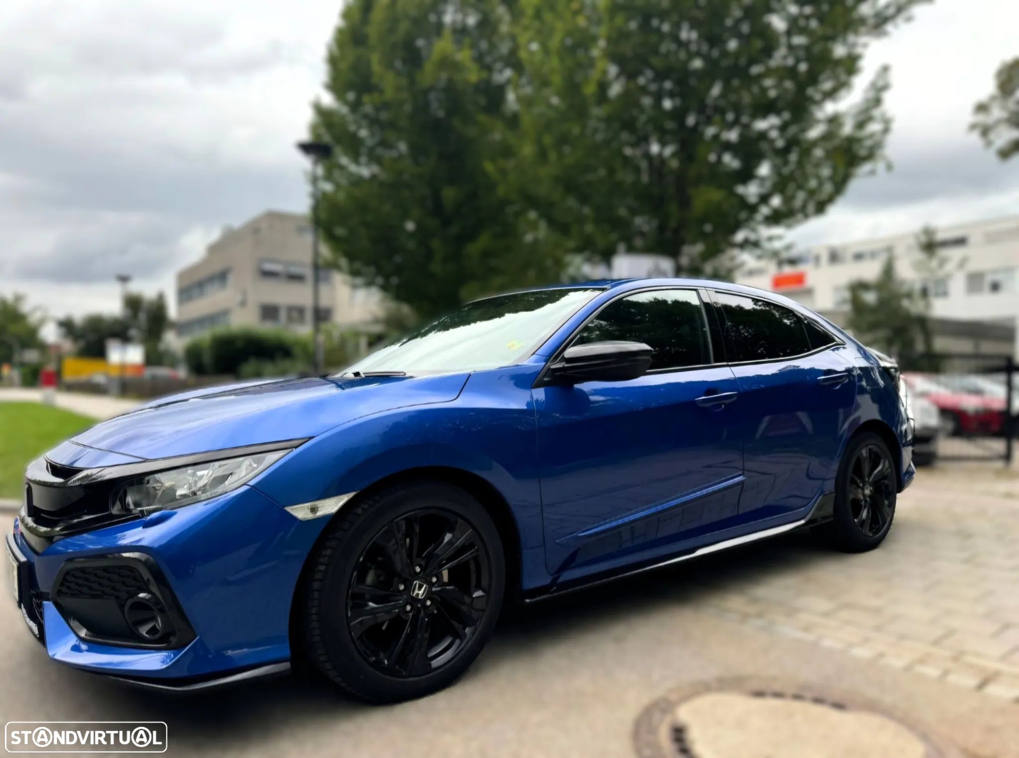 Honda Civic 1.0 i-VTEC Elegance Navi - 1