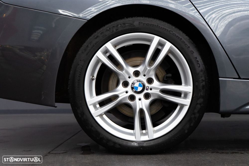 BMW 320 d Pack M - 14