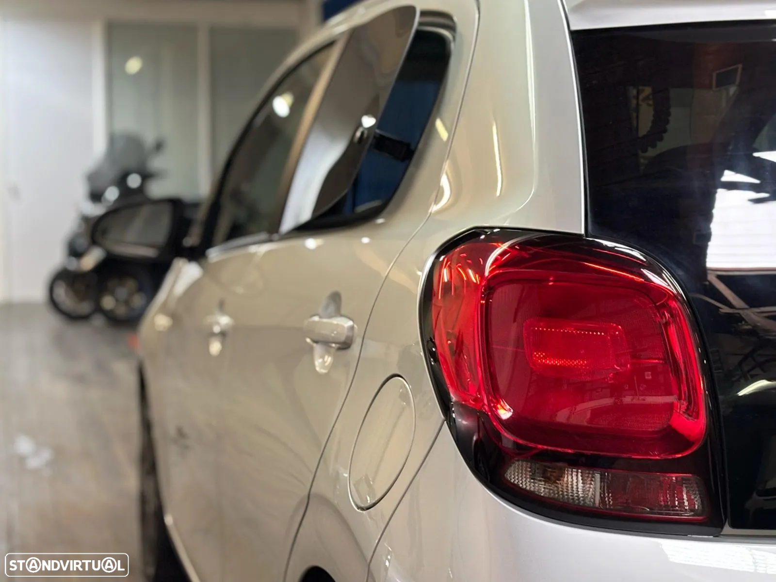 Citroën C1 1.0 VTi Feel S&S - 14