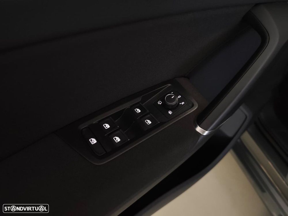 VW Touran 1.6 TDI Highline - 19