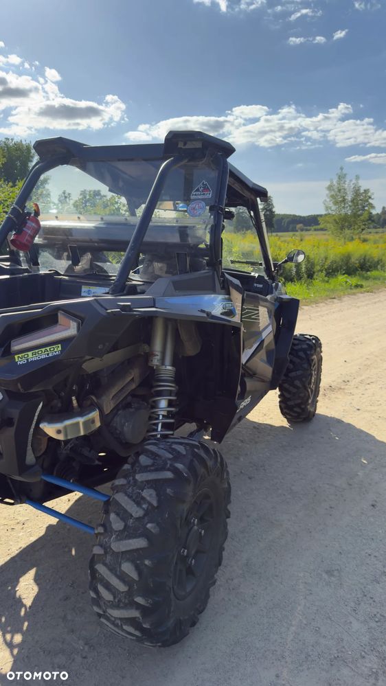Polaris RZR - 33