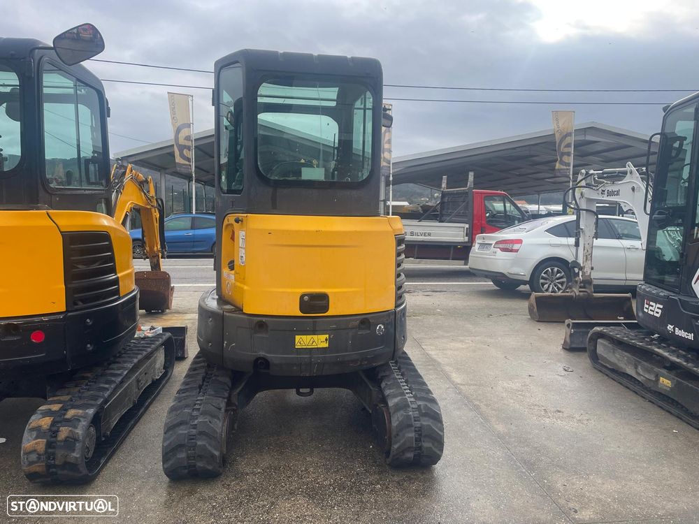 Bobcat E26 2.6T - Mini-Giratória - 5