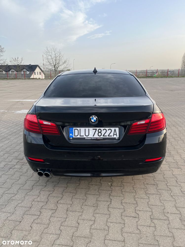 BMW Seria 5 520d xDrive - 6