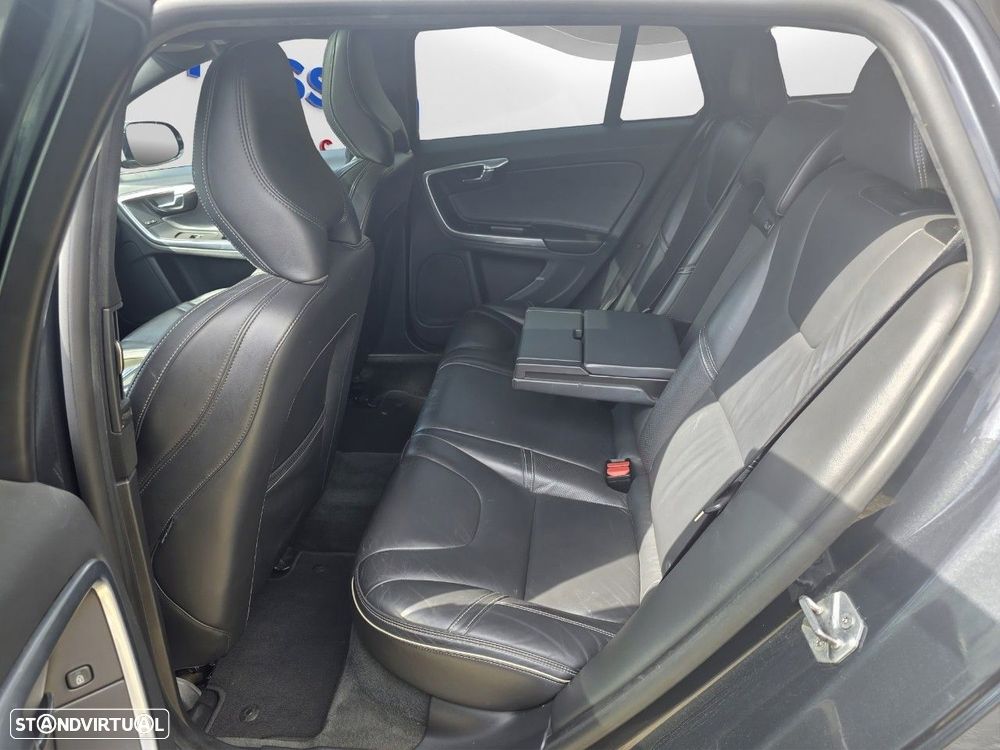 Volvo V60 D6 Twin Engine Geartronic RDesign - 9