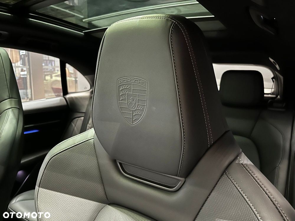 Porsche Macan - 25