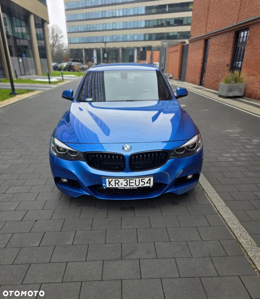 BMW 3GT 320i M Sport - 8