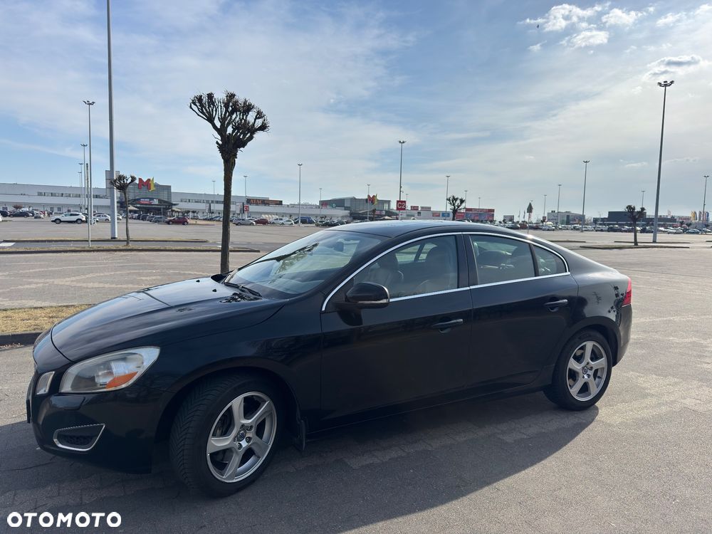 Volvo S60 2.5 T5 - 2