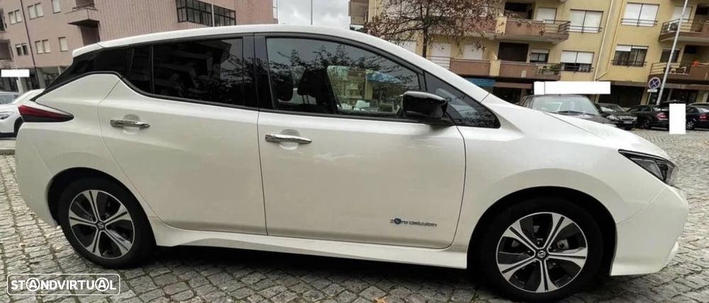 Nissan Leaf N-Connecta Two Tone - 3