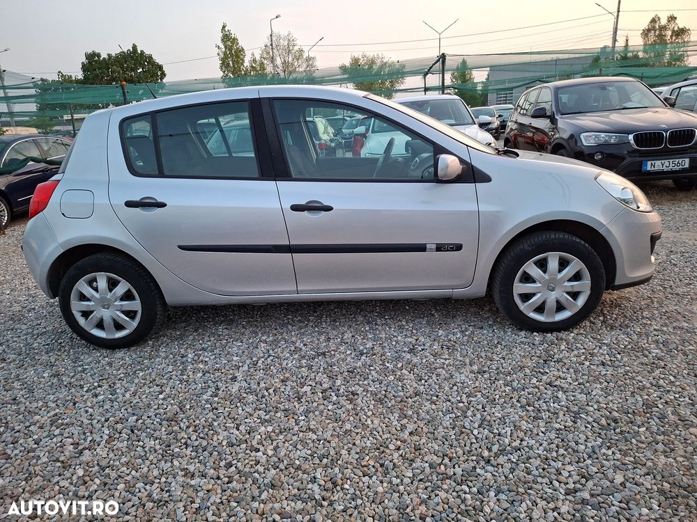 Renault Clio - 2