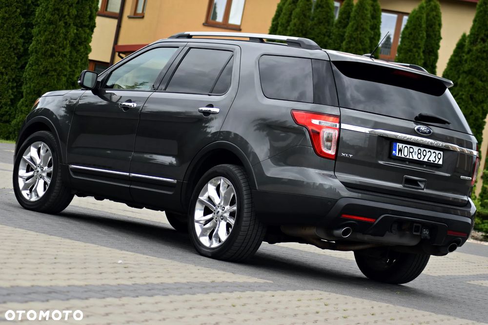 Ford Explorer - 23