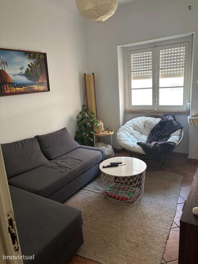 Quarto - localizado em Linda-a-Velha Lisbon - Grande imagem: 4/8