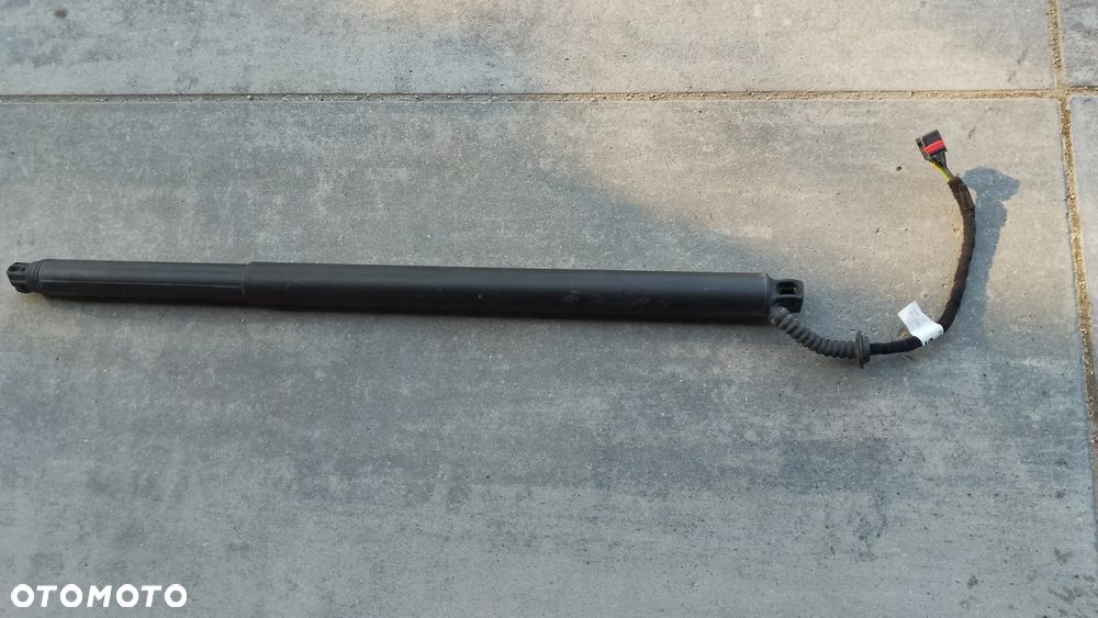 SIŁOWNIK TELESKOP KLAPY TYŁ LEWY SEAT ATECA 575827851B - 1